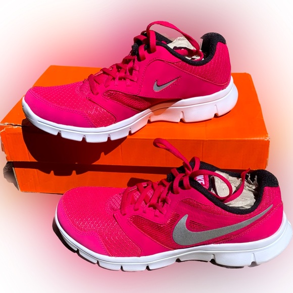 Nike Shoes Nike Flex Experience Rn 3 Womens 7 Hot Pink Sneaker Shoe
